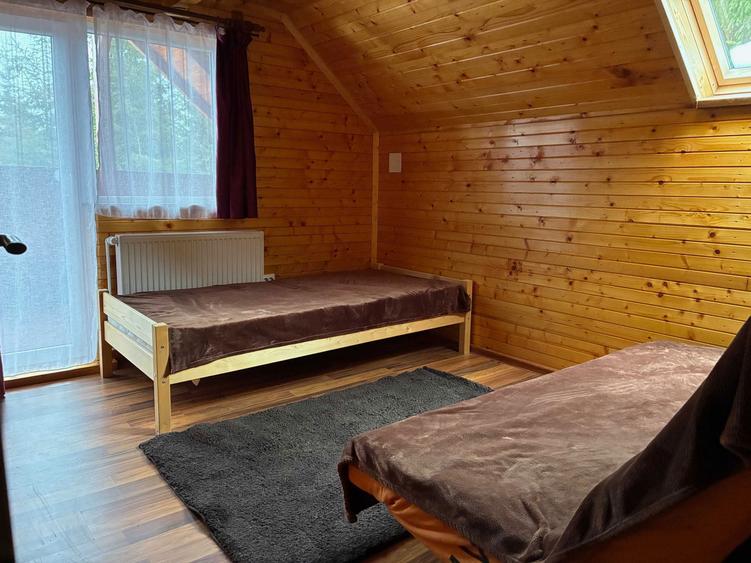vand cabana in statiunea M.Baisorii - 8