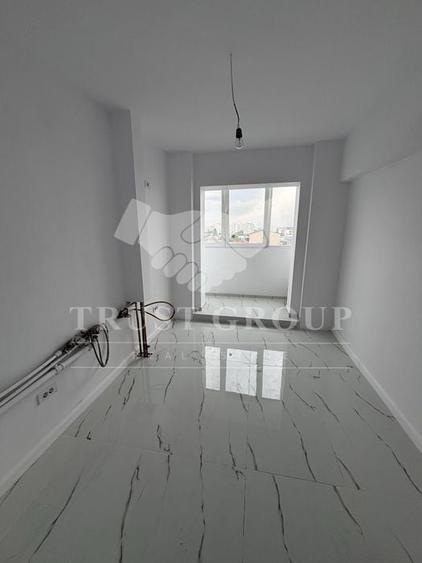 Apartament cu 3 camere decomandat în Titulescu