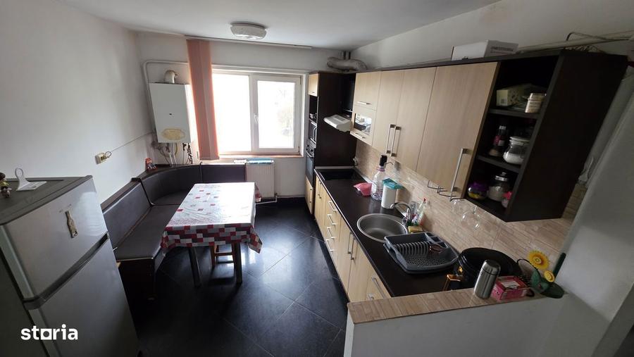 Vand ap cu 3 camere zona Posta 4 ( str. Borcea ) - 5