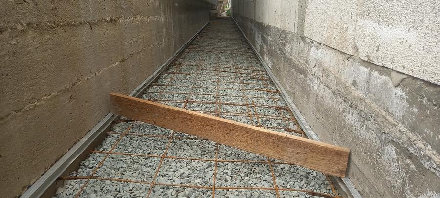 Amprenta 175 mp,teren 530,5 camere, 2 bai, 2 terase - 2