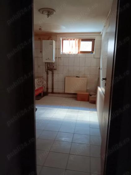 Se vinde garsonira studiou in demisol - 2