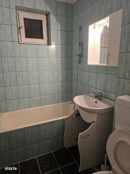Apartament De Vanzare cu Doua Camere In Zona Pajura sec.1 - 2