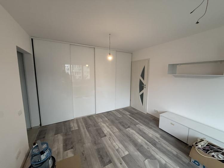 3 Camere I Bloc anvelopat I Complet renovat I Metrou 5 minute - 5