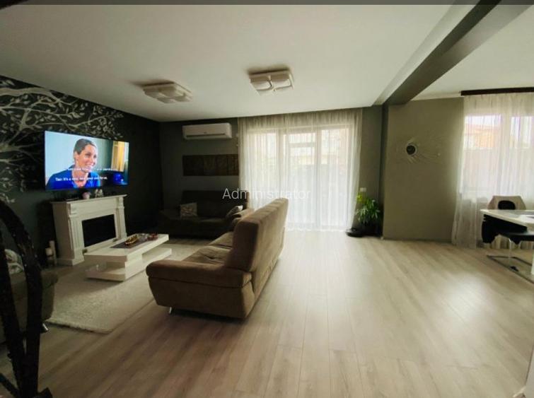 Casă cu 6 camere în Primo Casă cu 6 camere în Primo