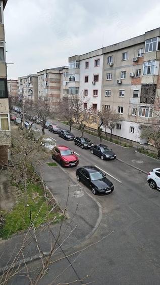 Vand apartament 2 camere cartier 1 Mai - 5