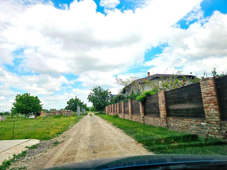 Teren intravilan vanzare 1000 mp - 6