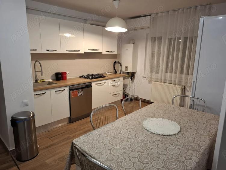 Inchiriez ap. 2 camere, Plopilor, loc parcare, 550 euro Inchiriez ap. 2 camere, Plopilor, loc parcare, 550 euro