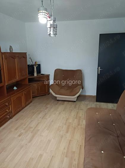 Inchiriez apartament cu 3 camere ultracentral Inchiriez apartament cu 3 camere ultracentral