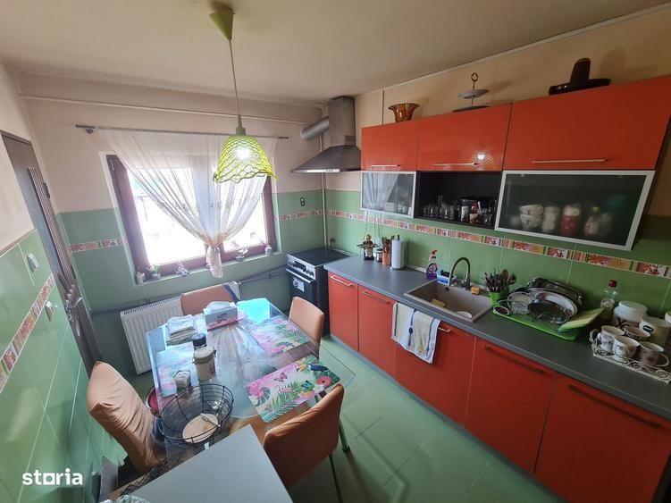 Vand apartament 5 camere Micalaca Str Abrud,2b.Decomandat,Spatios100mp - 16