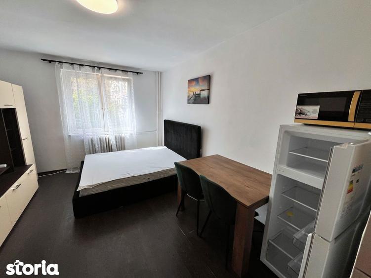 Garsoniera la prima inchiriere etaj 1 str. Cojocnei - 4