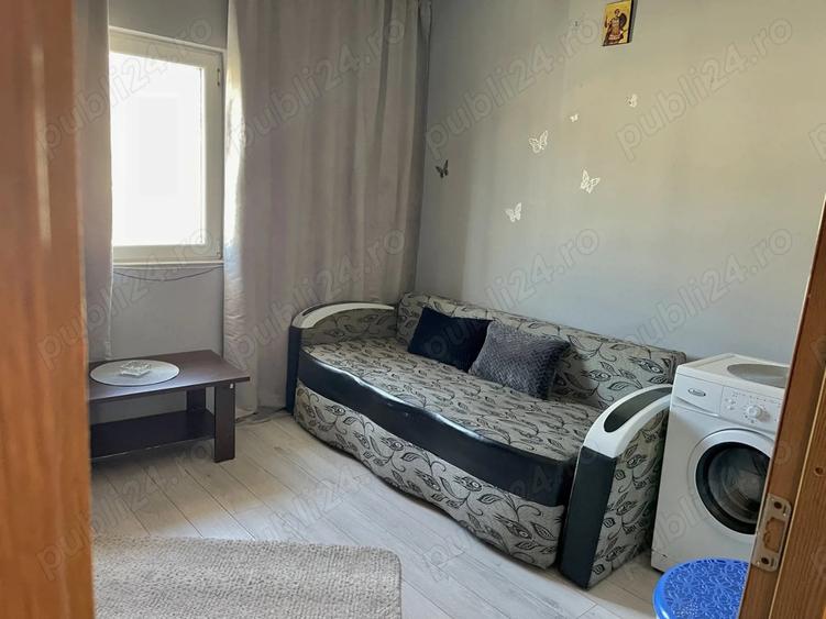 Vand Garsoniera! In Plopeni PH - 6