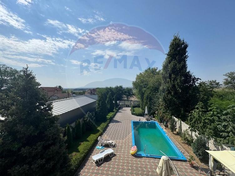 Casa / Vila cu 6 camere de vanzare - 11