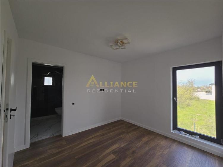 Vila individuala- 4 camere- 3 bai- dressing- pod- beci - 7