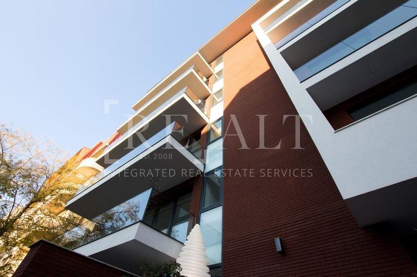 Inchiriere apartament 4 camere | Prima inchiriere, Parcare, Lux | Primaverii - 1