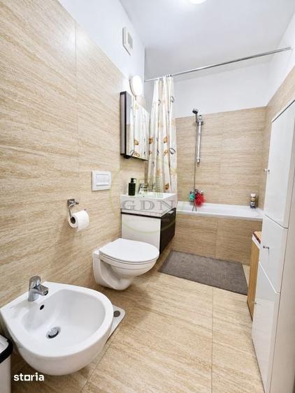 Inchiriez apartament 2 camere de 64mp, bloc Nou, situat pe Colina Univ - 2