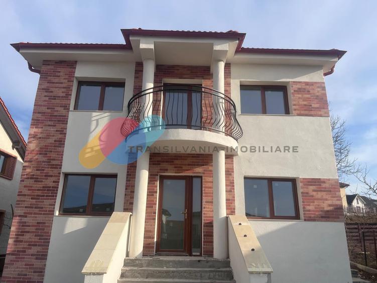 Casă individuală 4 camere, teren 700 mp-Dezmir - 2