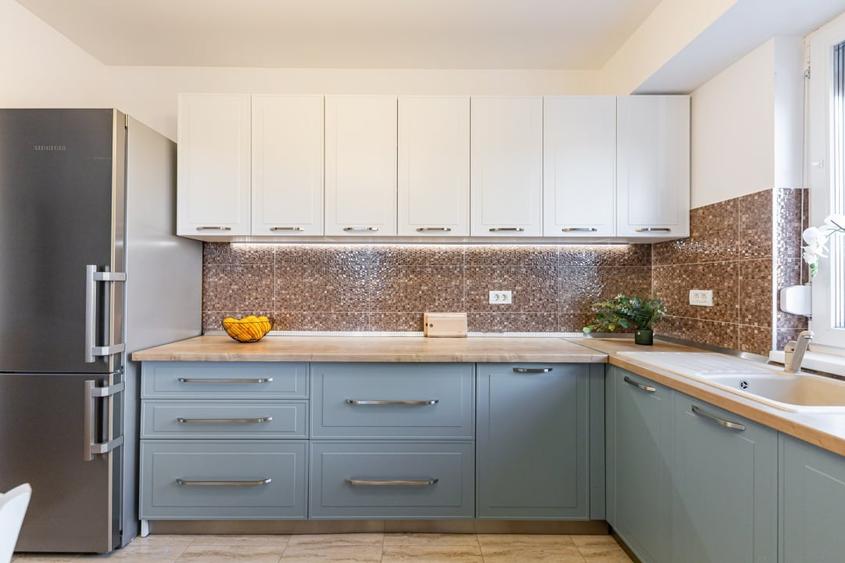 Apartament 3 cam, 76 mp + balcon, etaj 1,  Dumbravița, str. Rodiei,  Comision 0% - 7