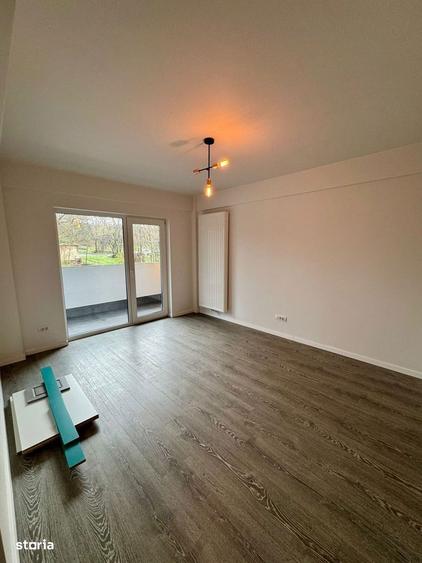 Etaj 1-Apartament 1 Camera Decomandat 42mp-bloc nou intabulat-Bucium - 1