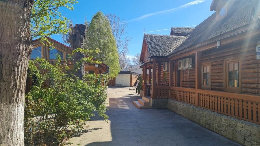 Vand afacere  , restaurant si pensiune - 1