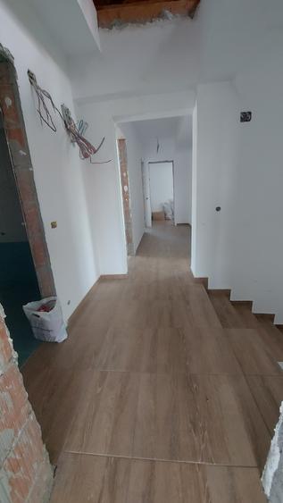 Vanzare vila pentru 2 familii in com BERCENI. jud.ILFOV - 15