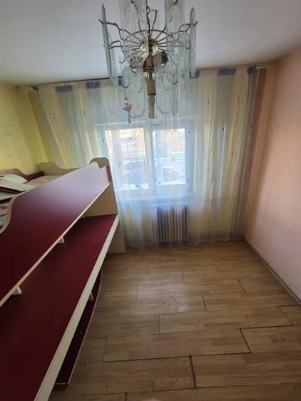 Dacia - Bulevard - 3 camere decomandat - liber - geam la baie - 2