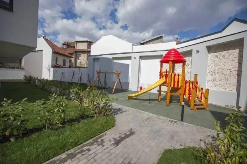 Apartament 3 camere  zona Parcul Carol ! - 5