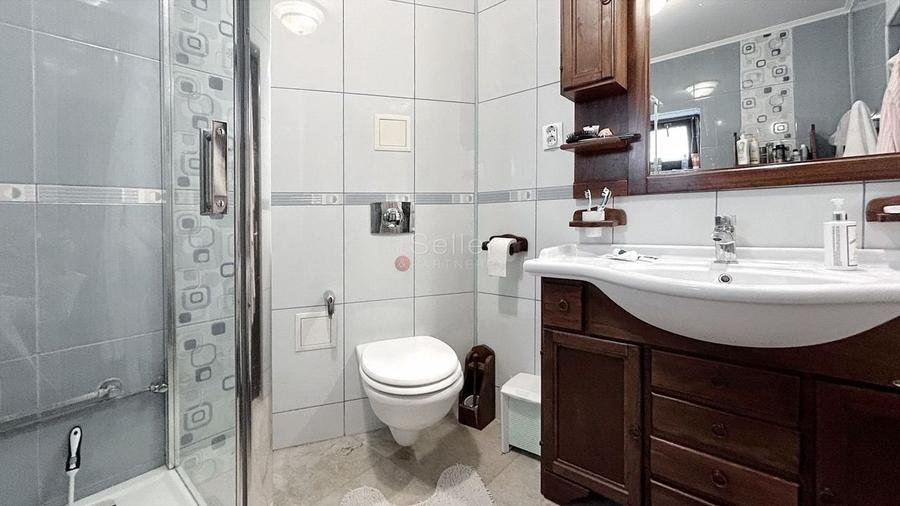 Zona Linistita Structura Generoasa - 30