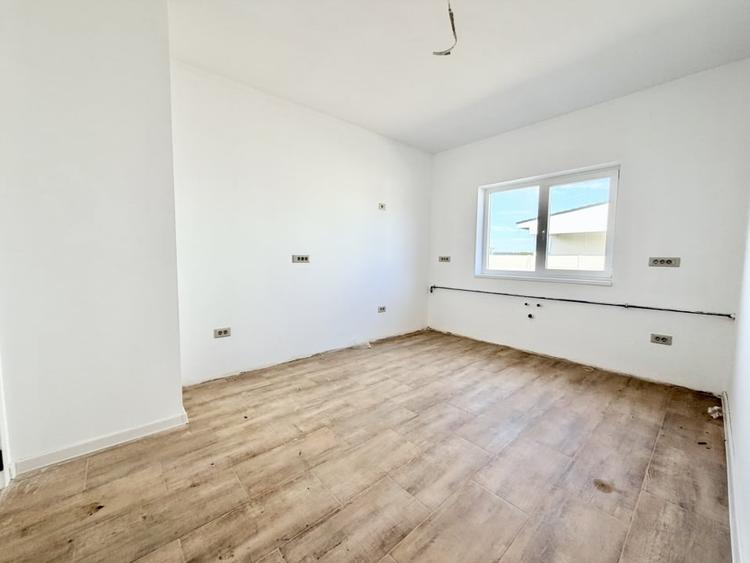 Duplex despartit prin camera tehnica - 4 camere - Mosnita - 7