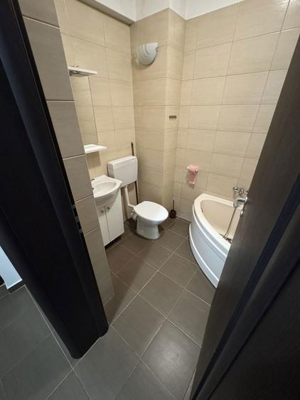 Garsonierea de inchiriat Militari Residence - 3