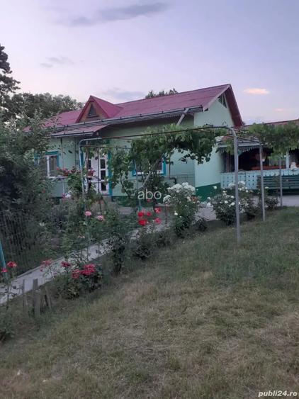 Vand casa cu teren Tudora Vand casa cu teren Tudora