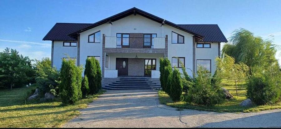 Vila 410 mp utili com. Fantana Mare, langa Falticeni, 11770 mp - 5