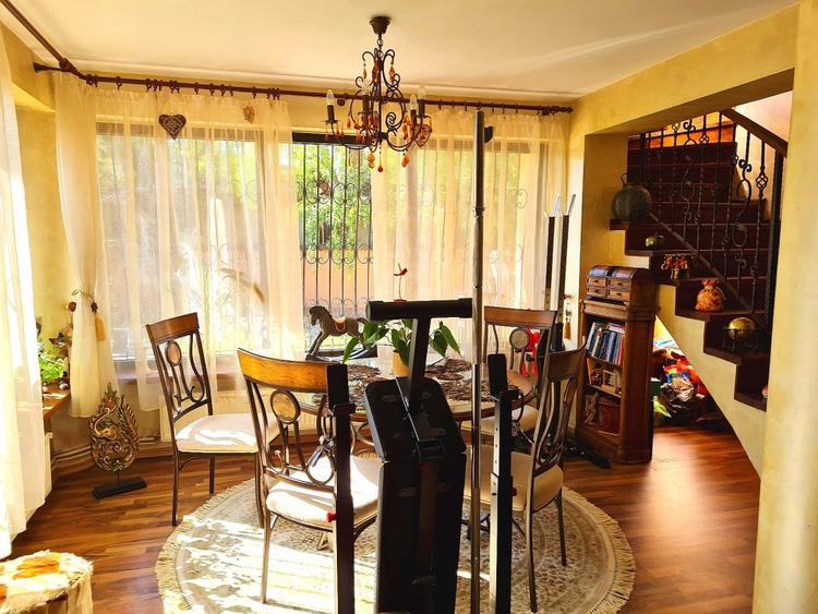 Refugiul Urban din Otopeni: 5 camere, gradina mare si garaj dublu - 2