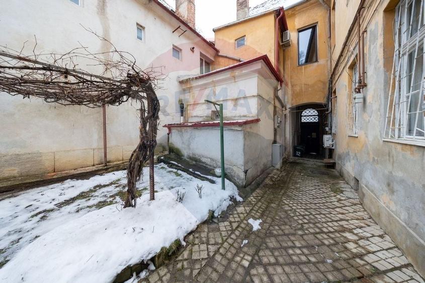 Apartament in casa Centrul Istoric cu potential - 21