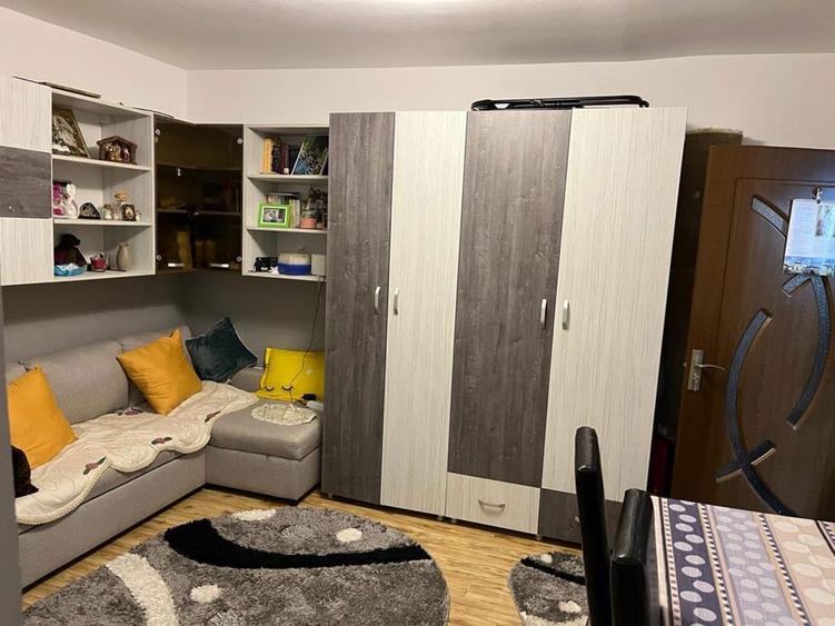 Inchiriez garsoniera - 1