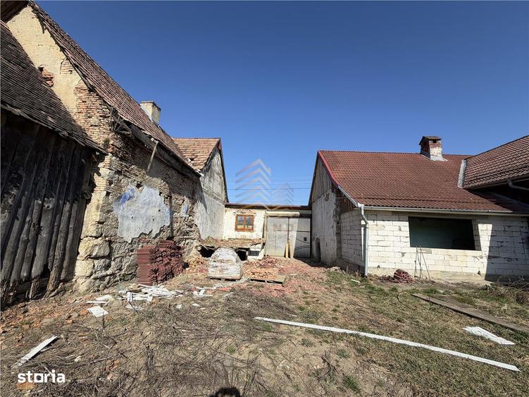 CASA CU 40 ARI INTRAVILAN - 8