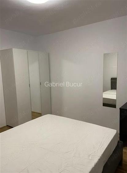 Apartament cu 3 camere decomandat, mobilat în Apărătorii Patriei Apartament cu 3 camere decomandat, mobilat în Apărătorii Patriei