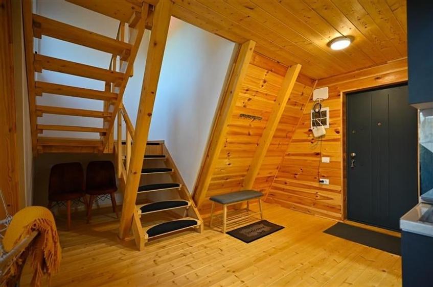 Ansamblu tip A frame, Moieciu de Jos, 2025 - 17