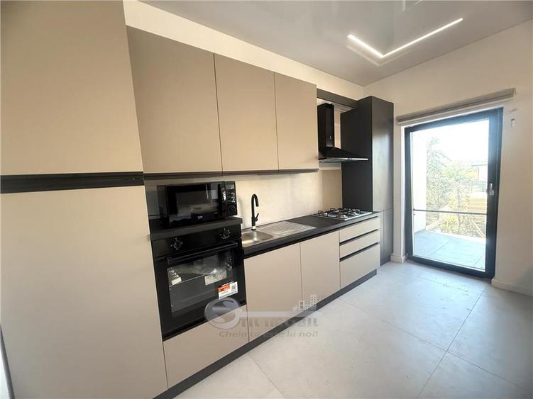 VILA EXCLUSIVISTA 4 CAM VALEA ADANCA LAC EZARENI PRIMA INCHIRIERE - 35