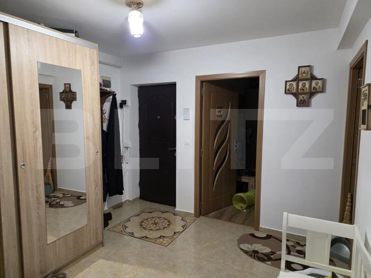 Apartament 3 camere - 2 parcari, 2 balcoane si boxa - 8