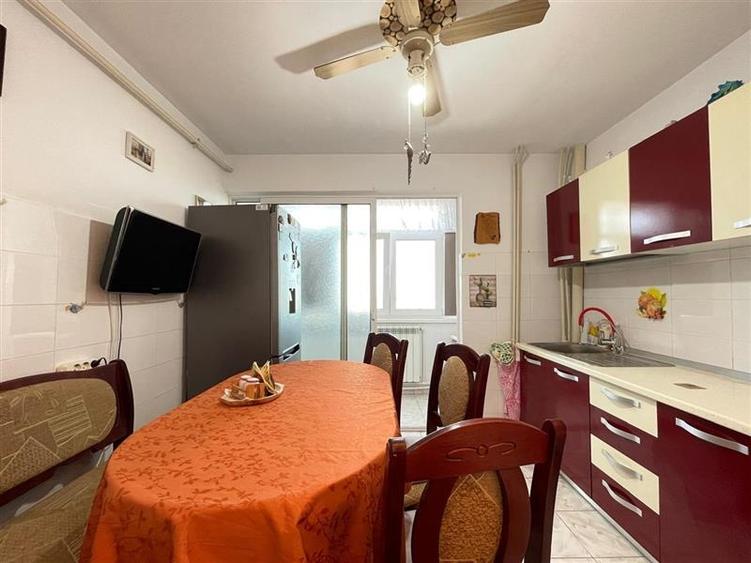 Apartament 3 camere de vanzare zona centrala Tulcea - 8