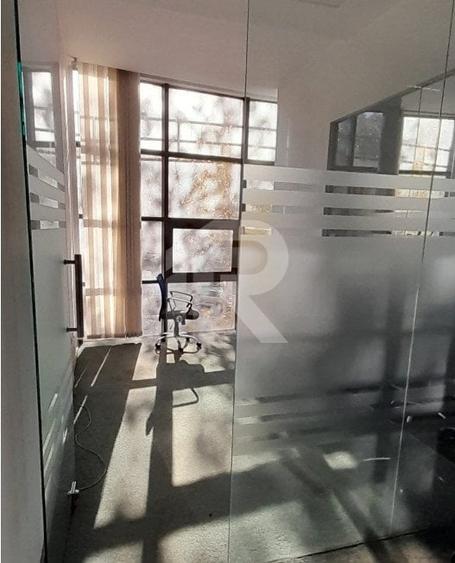 Vand Spatiu pe bd. Unirii stradal, spatiu pretabil club, bar sau clinica - 9