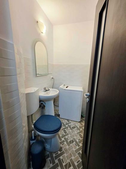 Inchiriez ap. 3 camere decomandat zona Centrala - 2