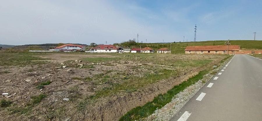Spațiu comercial, de 496 mp, în Voivozi (Popești)