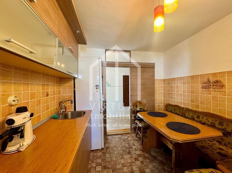 Apartament cu 4 camere decomandat, mobilat în Calea Dumbrăvii