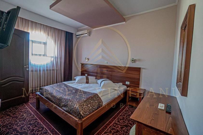 Hotel 3 Stele de Vânzare la  Delfinariu, aproape de Mamaia - 20