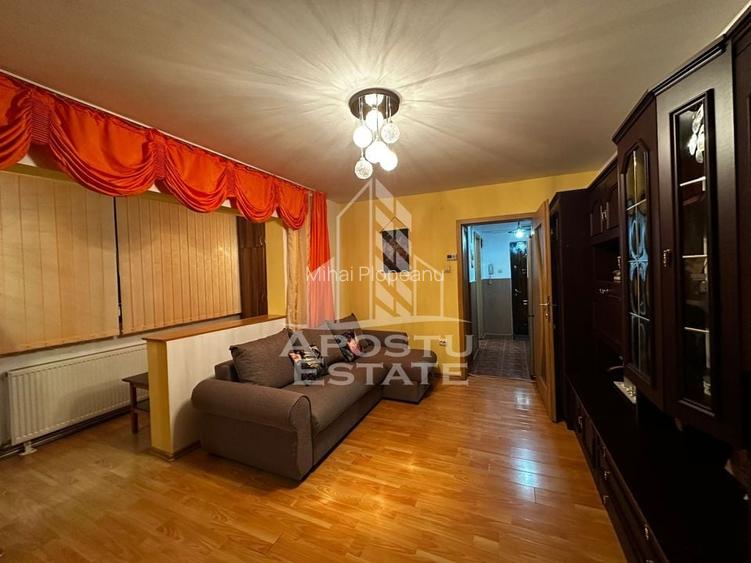 Apartament 2 camere, centrala proprie, zona Girocului Apartament 2 camere, centrala proprie, zona Girocului