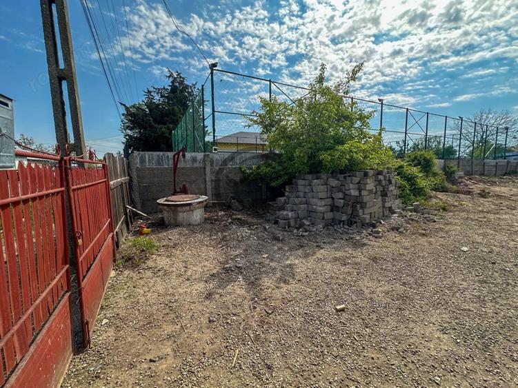 Casă cu Teren 1100 Mp în Ciorani