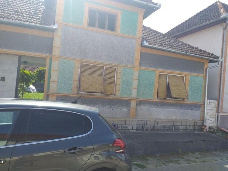 Casă cu 3 camere în Exterior Vest