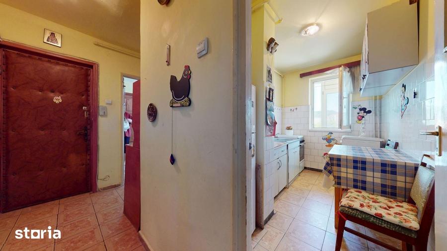 De vanzare 2 camere decomandat, etaj intermediar B-dul Grivitei - 11