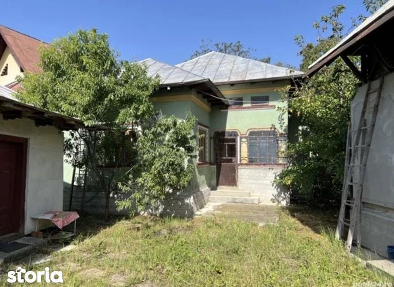 Casă cu 6 camere cu Teren 610 Mp în Bogați